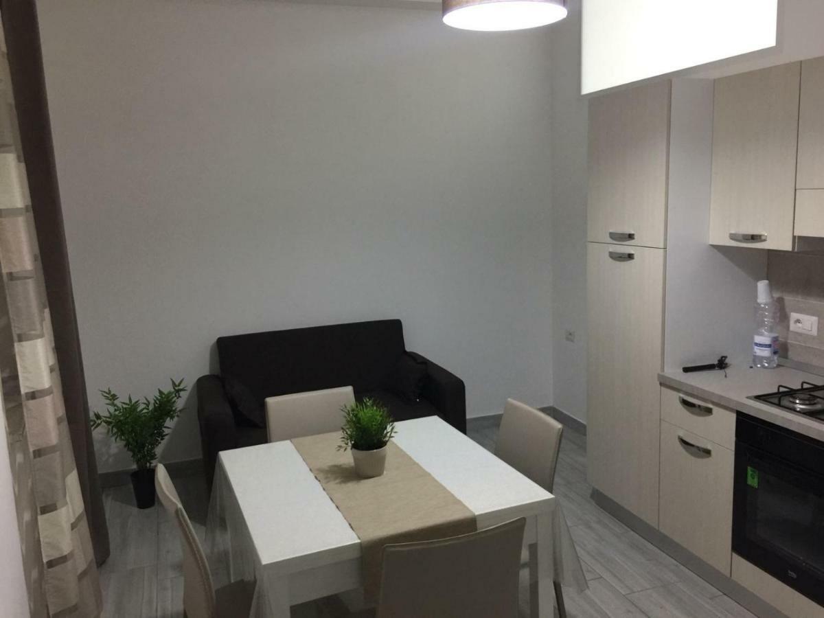 Alloggio Tulipano Apartment Acerra Exterior foto